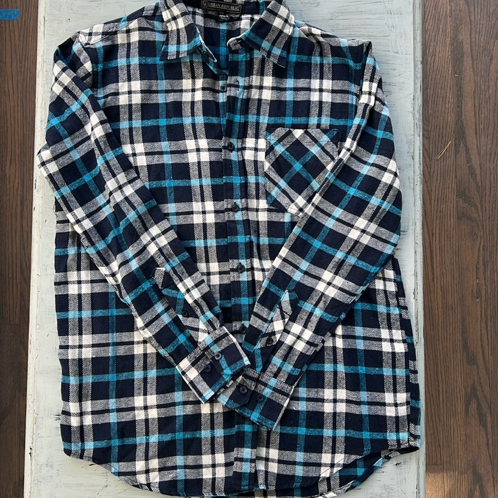Like New Urban Republic Flannel, Size M